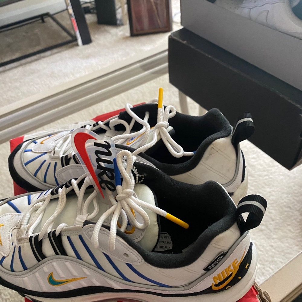 Air max - Picture 2 of 3